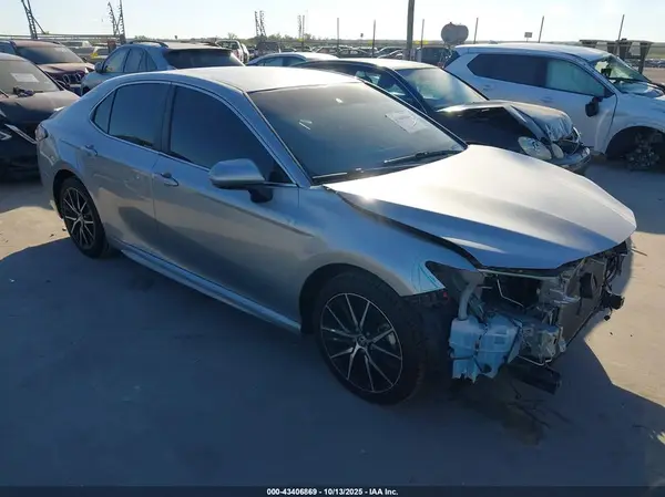 4T1G11AK1PU769767 2023 TOYOTA CAMRY - Image 1