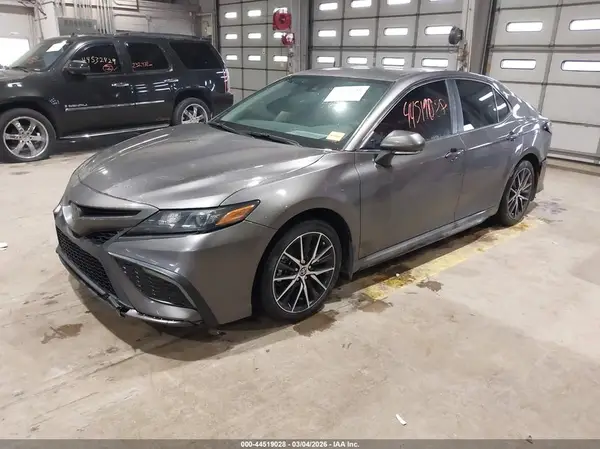4T1G11AK1PU786939 2023 TOYOTA CAMRY - Image 2