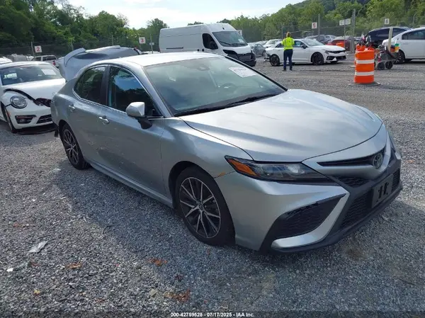 4T1G11AK1PU813864 2023 TOYOTA CAMRY - Image 1