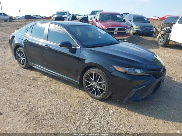 4T1G11AK1PU828218 2023 TOYOTA CAMRY - Image 1
