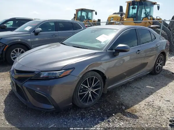 4T1G11AK1RU203109 2024 TOYOTA CAMRY - Image 2