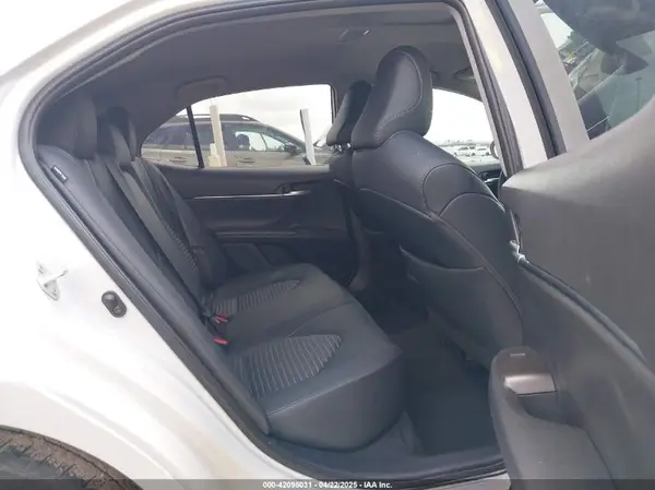 4T1G11AK1RU207757 2024 TOYOTA CAMRY - Image 8