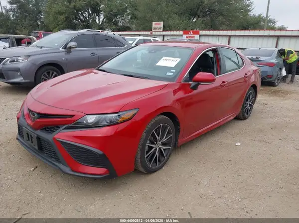 4T1G11AK1RU208763 2024 TOYOTA CAMRY - Image 2