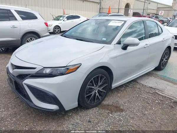 4T1G11AK1RU212408 2024 TOYOTA CAMRY - Image 2