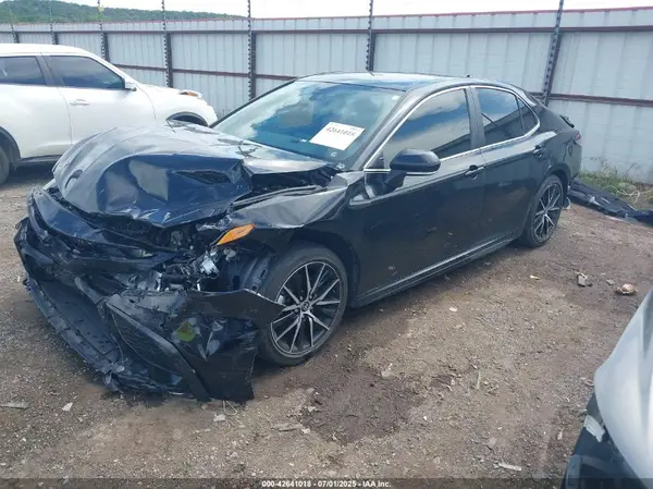 4T1G11AK1RU214014 2024 TOYOTA CAMRY - Image 2