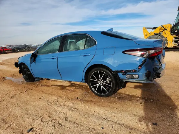 4T1G11AK1RU223974 2024 TOYOTA CAMRY - Image 2