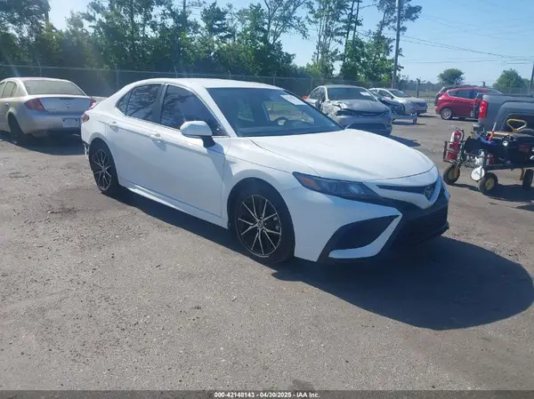 4T1G11AK1RU233436 2024 TOYOTA CAMRY - Image 1