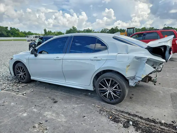 4T1G11AK1RU236479 2024 TOYOTA CAMRY - Image 2
