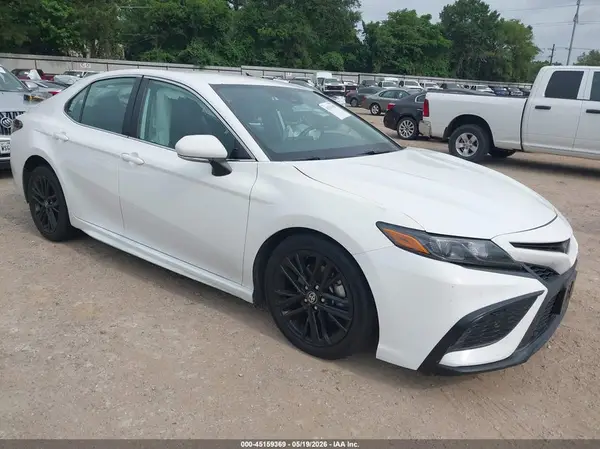 4T1G11AK1RU239740 2024 TOYOTA CAMRY - Image 1