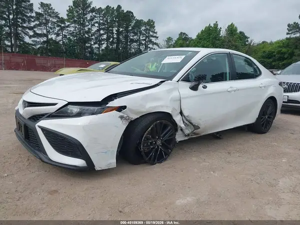 4T1G11AK1RU239740 2024 TOYOTA CAMRY - Image 2