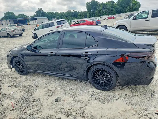 4T1G11AK1RU242086 2024 TOYOTA CAMRY - Image 2