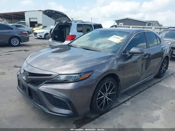 4T1G11AK1RU250365 2024 TOYOTA CAMRY - Image 2