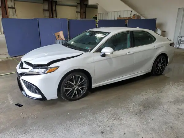 4T1G11AK1RU256988 2024 TOYOTA CAMRY - Image 1