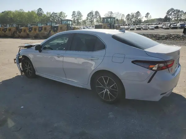 4T1G11AK1RU261933 2024 TOYOTA CAMRY - Image 2