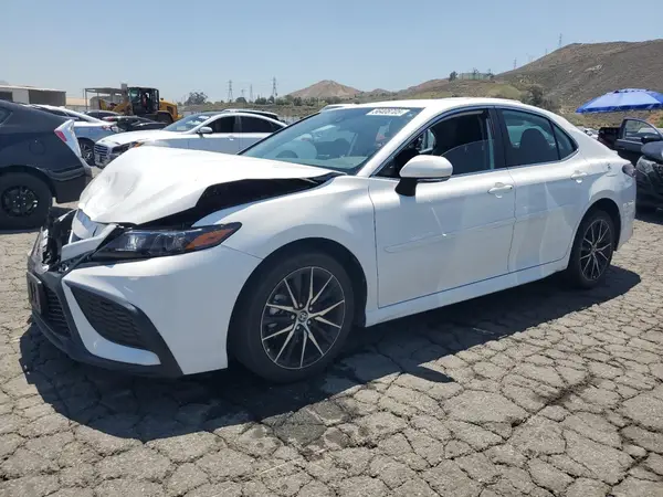 4T1G11AK1RU841649 2024 TOYOTA CAMRY - Image 1