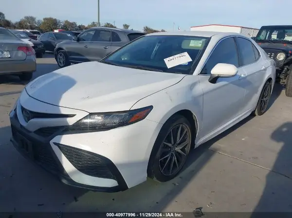 4T1G11AK1RU841876 2024 TOYOTA CAMRY - Image 2