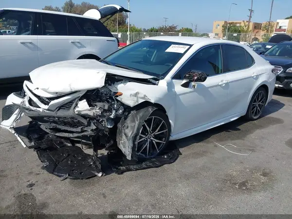 4T1G11AK1RU842560 2024 TOYOTA CAMRY - Image 2