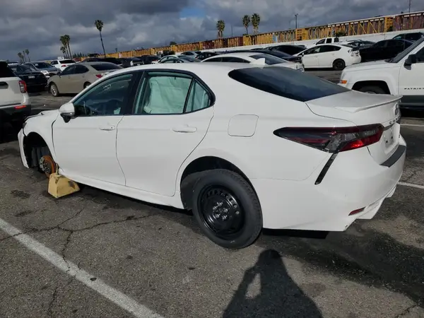 4T1G11AK1RU845572 2024 TOYOTA CAMRY - Image 2