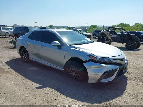 4T1G11AK1RU846267 2024 TOYOTA CAMRY - Image 1