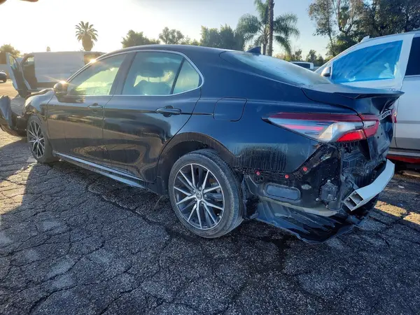 4T1G11AK1RU846902 2024 TOYOTA CAMRY - Image 2