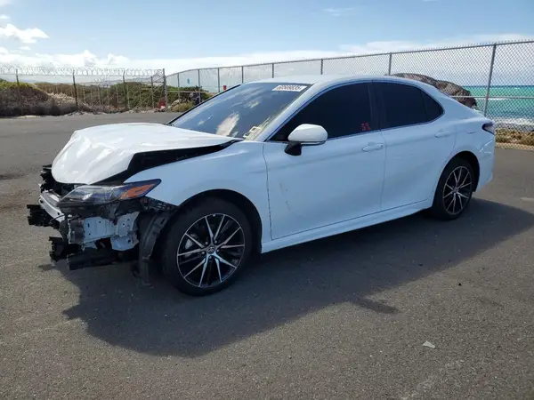 4T1G11AK1RU857074 2024 TOYOTA CAMRY - Image 1
