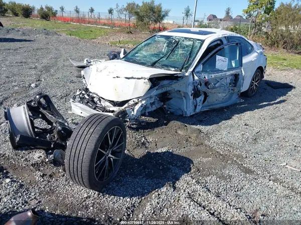 4T1G11AK1RU860007 2024 TOYOTA CAMRY - Image 2