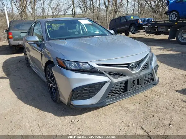 4T1G11AK1RU891595 2024 TOYOTA CAMRY - Image 1