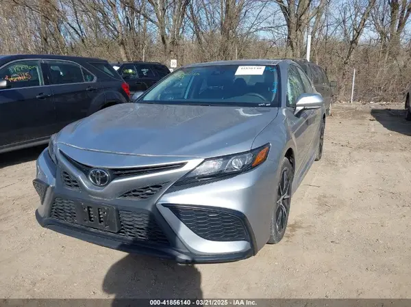 4T1G11AK1RU891595 2024 TOYOTA CAMRY - Image 2