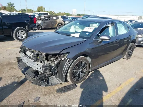4T1G11AK1RU892763 2024 TOYOTA CAMRY - Image 2