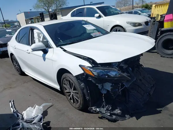 4T1G11AK1RU914552 2024 TOYOTA CAMRY - Image 1