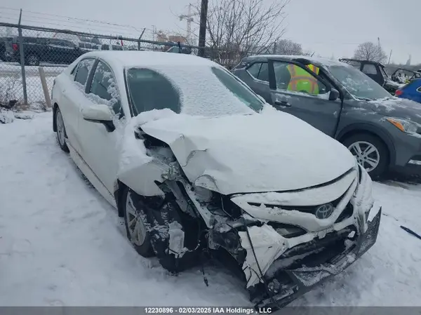 4T1G11AK1RU915989 2024 TOYOTA CAMRY - Image 1