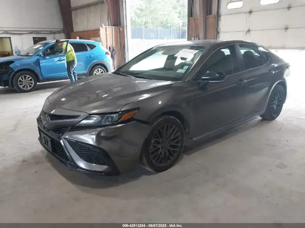 4T1G11AK1RU918634 2024 TOYOTA CAMRY - Image 2