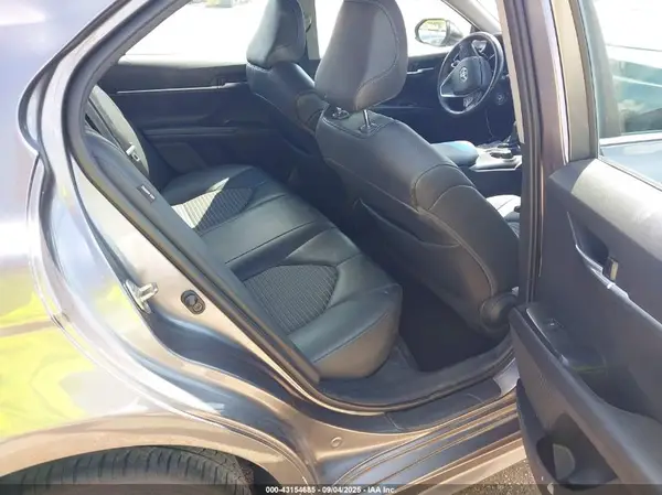 4T1G11AK2LU305929 2020 TOYOTA CAMRY - Image 8