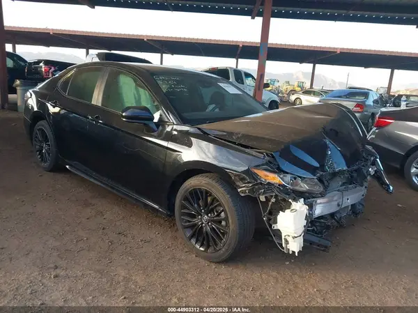 4T1G11AK2LU306854 2020 TOYOTA CAMRY - Image 1