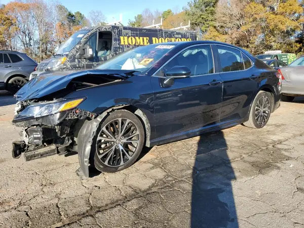 4T1G11AK2LU310807 2020 TOYOTA CAMRY - Image 1