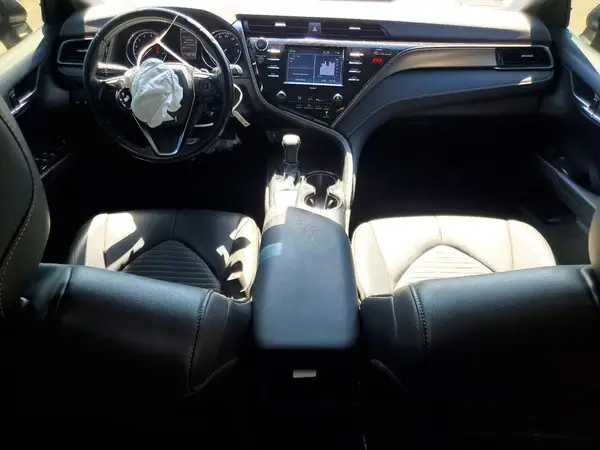 4T1G11AK2LU310953 2020 TOYOTA CAMRY - Image 8
