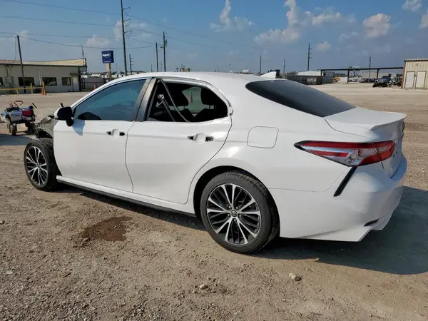 4T1G11AK2LU318731 2020 TOYOTA CAMRY - Image 2