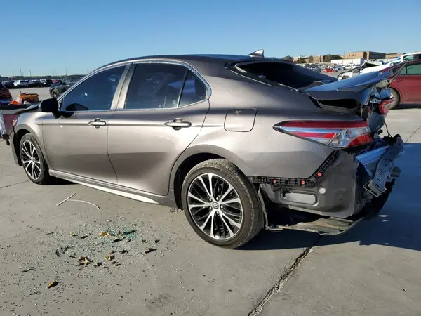 4T1G11AK2LU322598 2020 TOYOTA CAMRY - Image 2