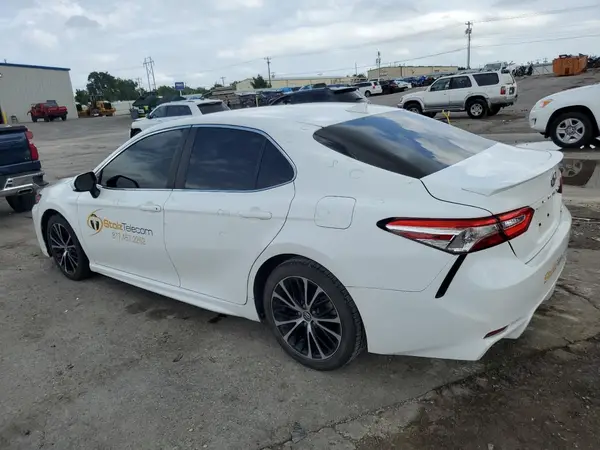 4T1G11AK2LU325386 2020 TOYOTA CAMRY - Image 2