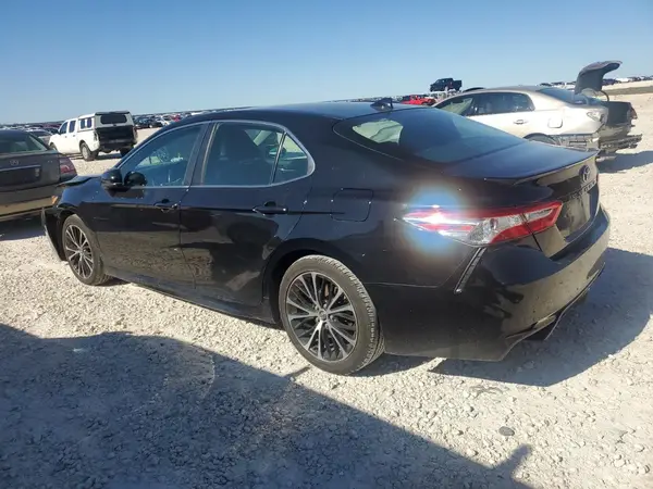 4T1G11AK2LU329244 2020 TOYOTA CAMRY - Image 2
