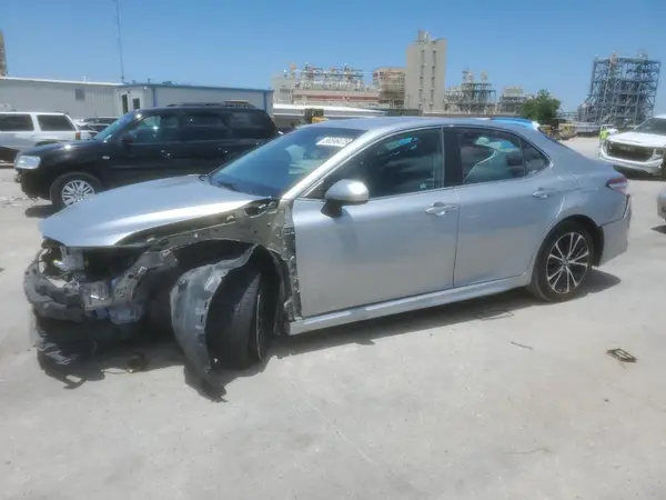 4T1G11AK2LU330734 2020 TOYOTA CAMRY - Image 1