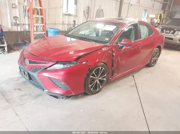 4T1G11AK2LU331320 2020 TOYOTA CAMRY - Image 2