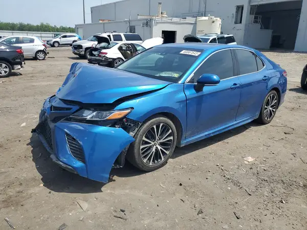 4T1G11AK2LU343323 2020 TOYOTA CAMRY - Image 1