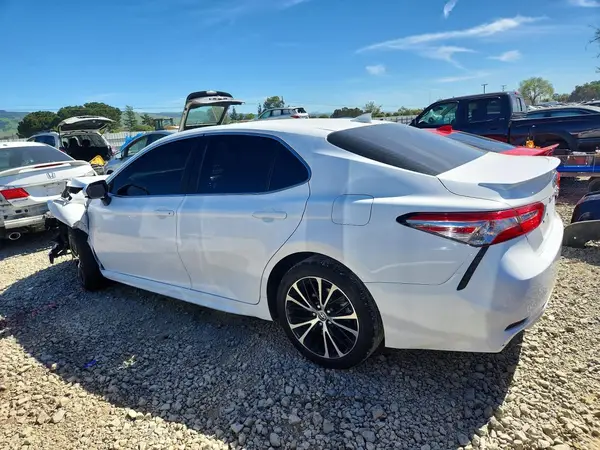4T1G11AK2LU345248 2020 TOYOTA CAMRY - Image 2