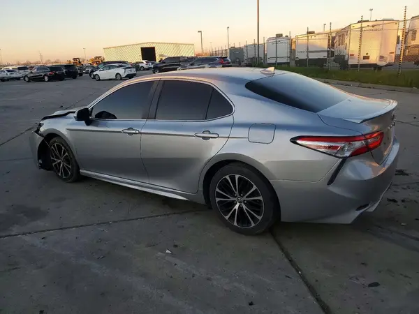 4T1G11AK2LU351521 2020 TOYOTA CAMRY - Image 2