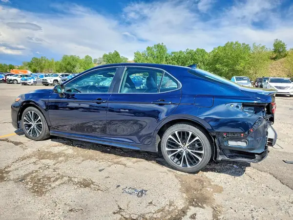 4T1G11AK2LU352801 2020 TOYOTA CAMRY - Image 2