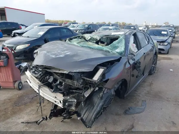 4T1G11AK2LU355648 2020 TOYOTA CAMRY - Image 2