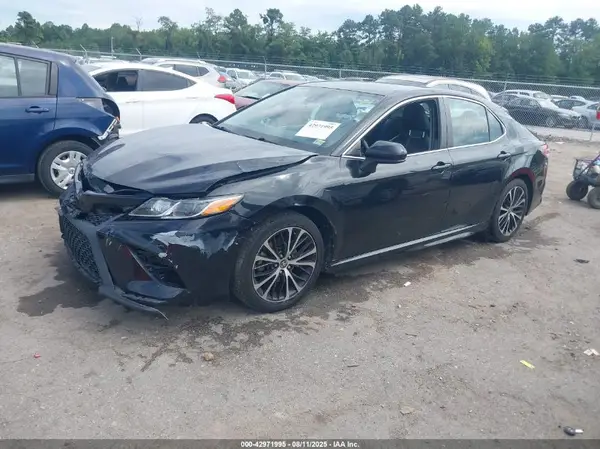 4T1G11AK2LU358906 2020 TOYOTA CAMRY - Image 2
