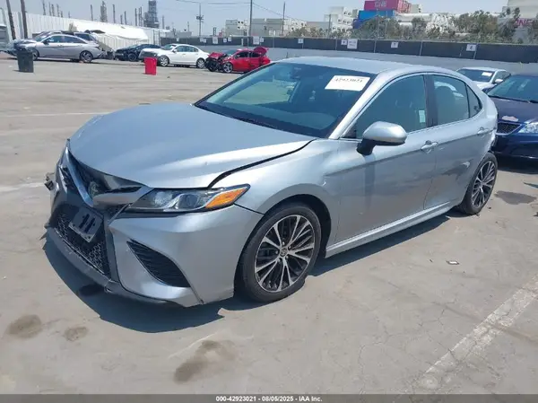 4T1G11AK2LU365984 2020 TOYOTA CAMRY - Image 2