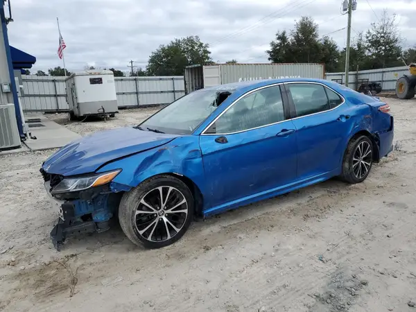 4T1G11AK2LU380405 2020 TOYOTA CAMRY - Image 1